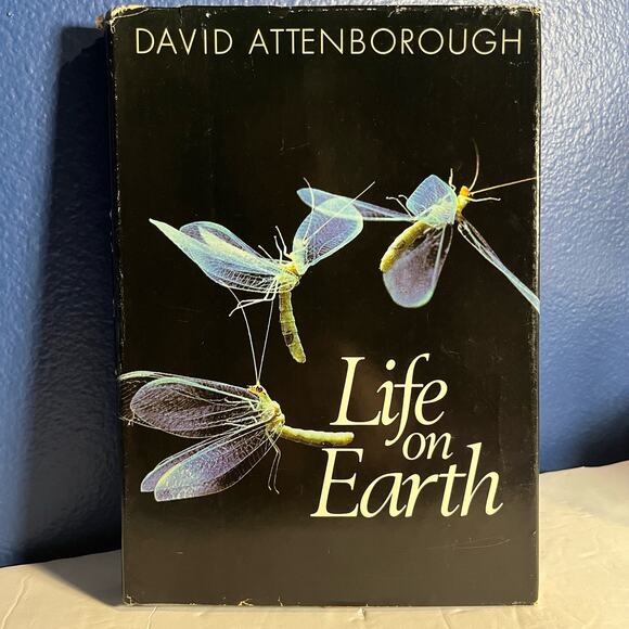 Little Brown & Co Other - Life on Earth: A Natural History - Book by David Attenborough